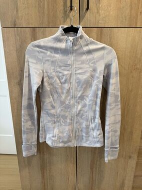 lululemon athletica Light Gray Camo Full-Zip Define Jacket